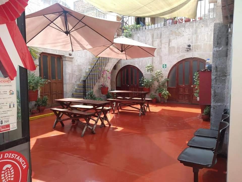 Hostal Flores Arequipa Exterior photo